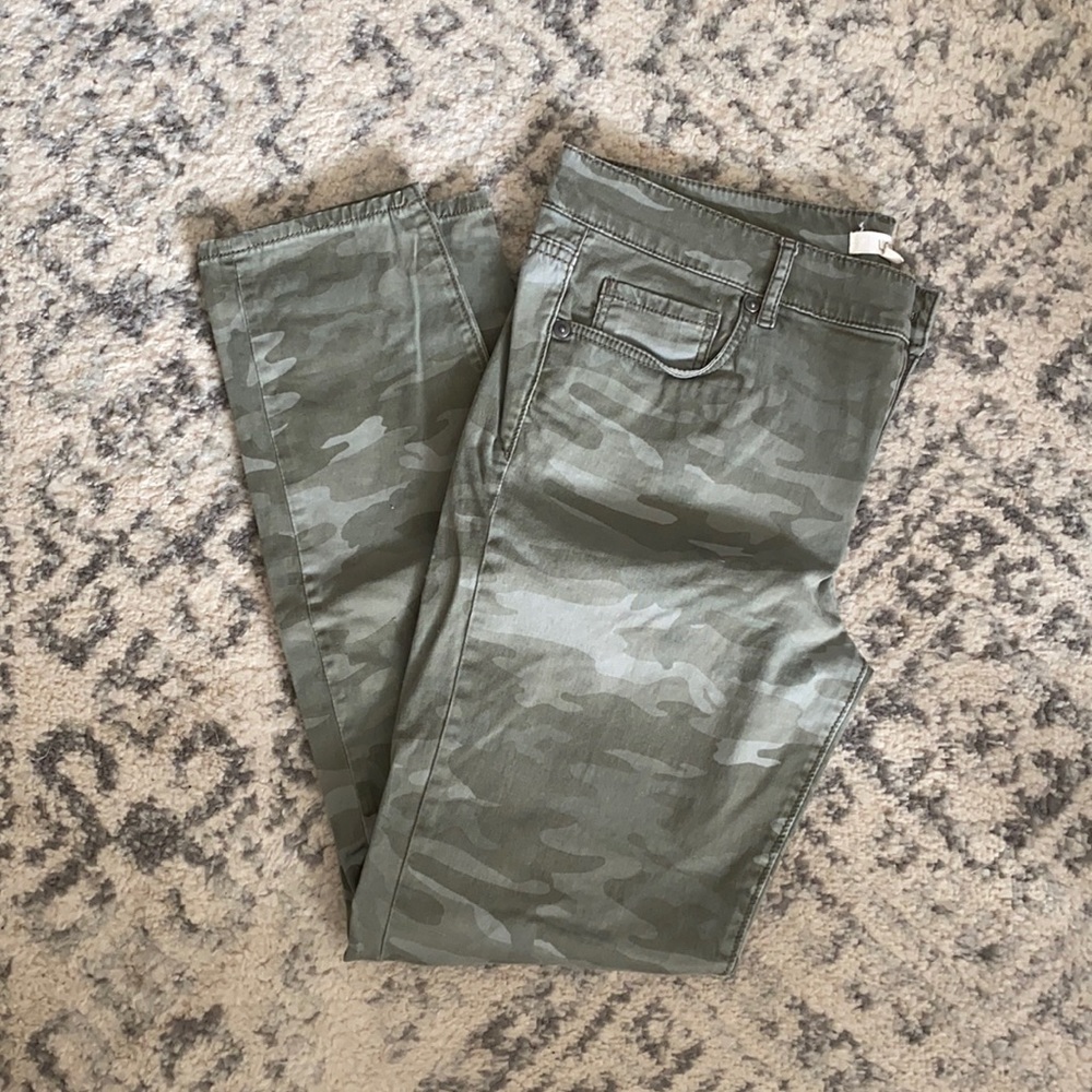 Camo Loft jeans